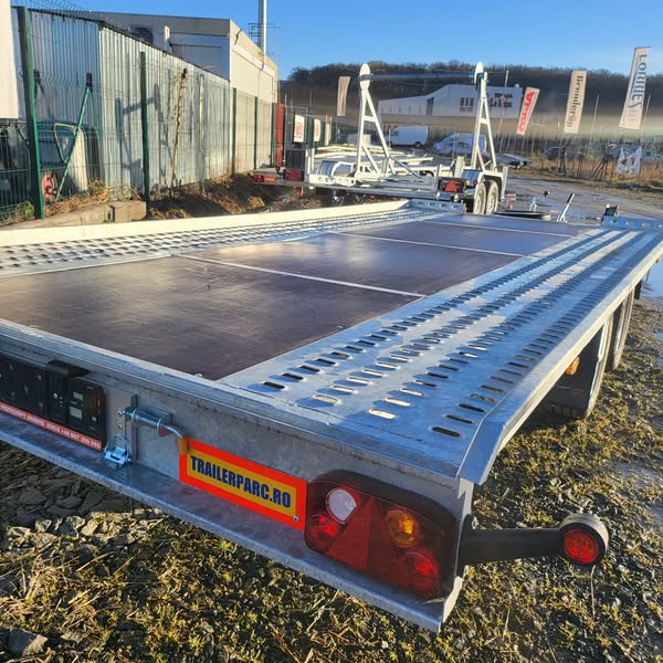 Trailer Parc - Intre 2000 kg - 2700 kg - Trailer platforma transport auto Niewiadow  Mars 4.5x2.1M, 2 AXE, 2700 KG, R13 + Tego